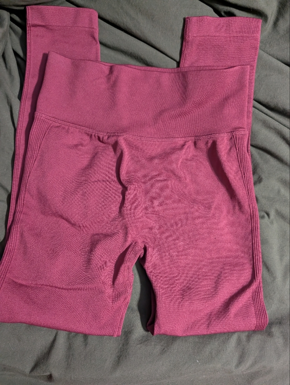 Halara Seamless Butt Lifting Contour leggings - Wine Color